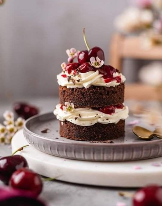 Celebrate Every Moment with Truuffo’s Timeless Black Forest Cake in Patna! 🎂✨